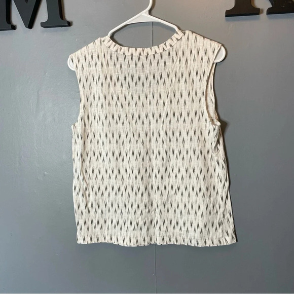 Banana Republic Malibu tee printed design sleeveless tank women’s size small - Picture 7 of 10